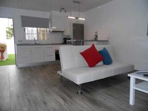 Kuchyň nebo kuchyňský kout v ubytování Apartamento Lola + 4 fotografie
