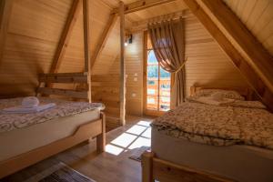 Llit o llits en una habitació de Arielove kolibe