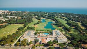 Vue panoramique sur l'établissement Onyria Quinta da Marinha Hotel