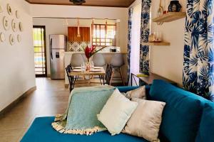 Χώρος καθιστικού στο Villa Tropical La Fortuna