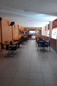 Pousada Pilotos tesisinde bir restoran veya yemek mekanı