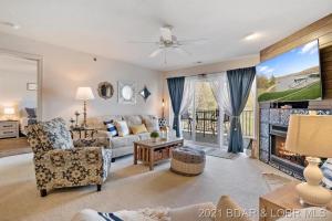 Gallery image of Family Fun Lakefront Condo at Parkview Bay in Osage Beach