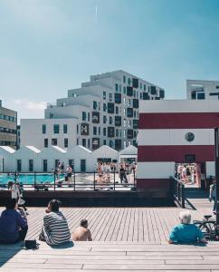 Бассейн в City House или поблизости