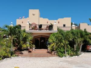 Gallery image of Castillito Kin Nah in Celest&uacute;n