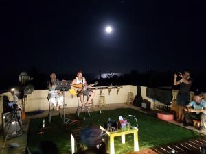 Επισκέπτες που μένουν στο 小心沙發背包客棧
