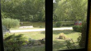 Taman di luar Guest House Šebeš