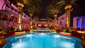 Bazén v ubytování The Cromwell Hotel & Casino nebo v jeho okolí