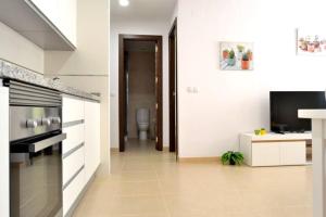 A kitchen or kitchenette at Monachil Apartamento La Vereda recién estrenado