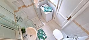 Łazienka w obiekcie Ferienwohnung PALM GARDEN - Costa Calma - Pool - GlasfaserInternet