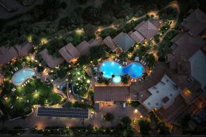 Bazén v ubytování Cruccùris Resort - Adults Only nebo v jeho okolí + 37 fotografií