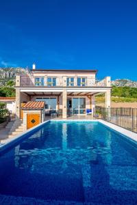 Bazén v ubytování Lucija House - Lika Senj county nebo v jeho okolí