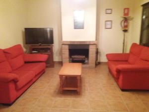 A seating area at Casa Rural las Escuelas I