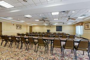 Gallery image of Comfort Suites Savannah North in Port Wentworth