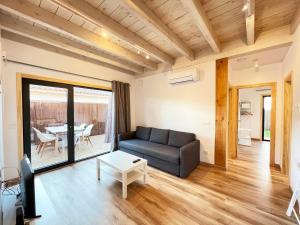 A seating area at Apartamentos Biopasivos Living Pura Madera