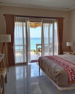 Gallery image of VnS Beachfront Guesthouse in Nusa Penida