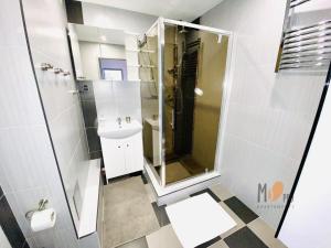 Kúpeľňa v ubytovaní MS Pro Apartamenty Chodkiewicza (Uzdrowisko)