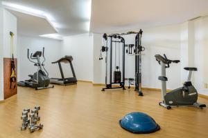 Fitness centrum a/nebo fitness zařízení v ubytování Hotel Vibra Beverly Playa