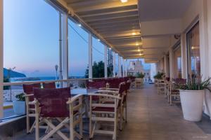 Εστιατόριο ή άλλο μέρος για φαγητό στο Sunrise Hotel