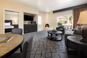 Posezení v ubytování Scottsdale Plaza Resort