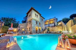 Bazén v ubytování Hotel Petradi nebo v jeho okolí
