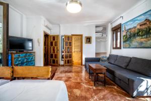 Postel nebo postele na pokoji v ubytování Apartamento con patio cordobés en San Basilio & Parking