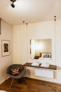 A bed or beds in a room at Fort D-Val luxurious apartment
