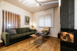 A seating area at Fort D-Val luxurious apartment