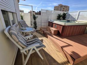 Ein Balkon oder eine Terrasse in der Unterkunft Blue House Rosalias