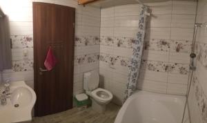 Koupelna v ubytování Tölgyerdő Apartman
