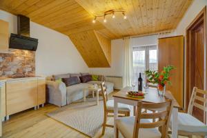 Posezení v ubytování Apartamenty Szwarcowa