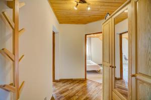 Posteľ alebo postele v izbe v ubytovaní Apartamenty Szwarcowa