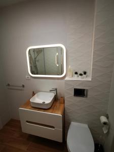 Ein Badezimmer in der Unterkunft Black&White