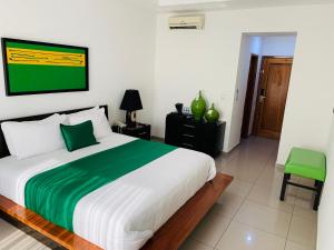 Katil atau katil-katil dalam bilik di Hotel Galerias HN