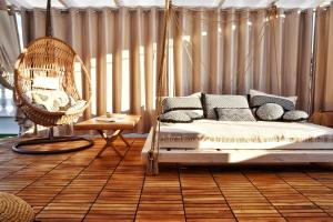 Posezení v ubytování Angelos Design Suites