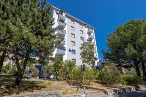 Budova, v ktorej sa apartmán nachádza