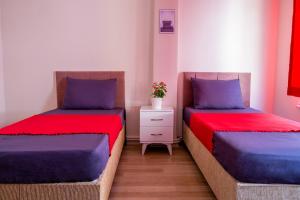 מיטה או מיטות בחדר ב-3+1 NEW Kadıköy Istanbul entire flat furnished apartment for rent in the heart of Kadikoy!