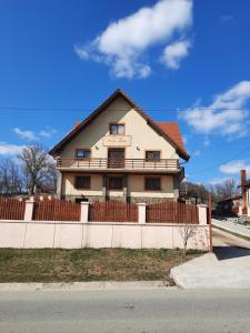 Gallery image of Pensiunea Maria-Elena in Ponoarele +53 photos