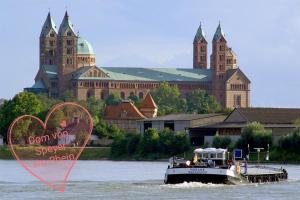 Blick auf einen Fluss in der Nähe der Ferienwohnung