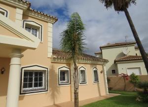 Fotografia z galérie ubytovania Spacious 700m2 villa, Golfers paradise. v destinácii Santa Fe de los Boliches