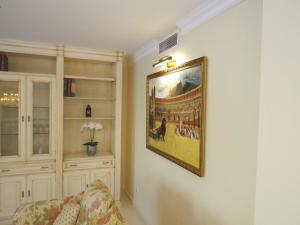 Fotografia z galérie ubytovania Spacious 700m2 villa, Golfers paradise. v destinácii Santa Fe de los Boliches