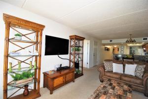 Edgewater Condo Unit #301