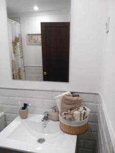 A bathroom at Amazing View Holiday Home near of the sea