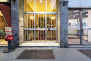 Фасад или вход в Milano Cosy APT with Balcony!