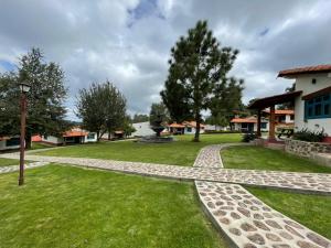 Κήπος έξω από το Cabañas Mazzatl 6 pax