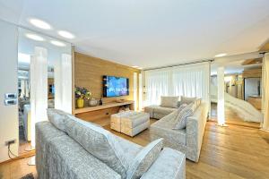 Gallery image of Campiglio Luxury Apartment with SPA in Madonna di Campiglio