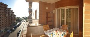 Balkon lub taras w obiekcie Bonito apartamento en Marina D'or [1ra línea de playa]