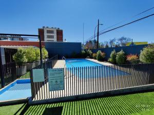 A view of the pool at Departamento de primer Nivel or nearby