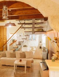 A seating area at Cest La Vie Apulia