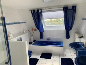 Postel nebo postele na pokoji v ubytování Boardinghouse Saargau