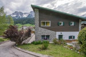 Výhľad na hory alebo výhľad na hory priamo z apartmánu